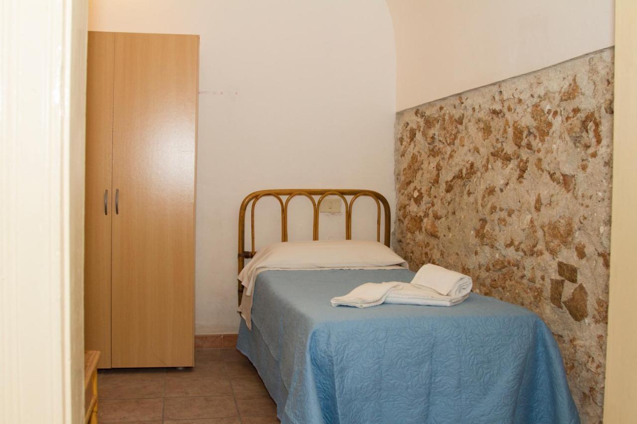 Terrasini 2000 Case Vacanza المظهر الخارجي الصورة